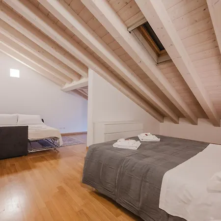 Davide Flat - 15 Min From Venice & Free Parking