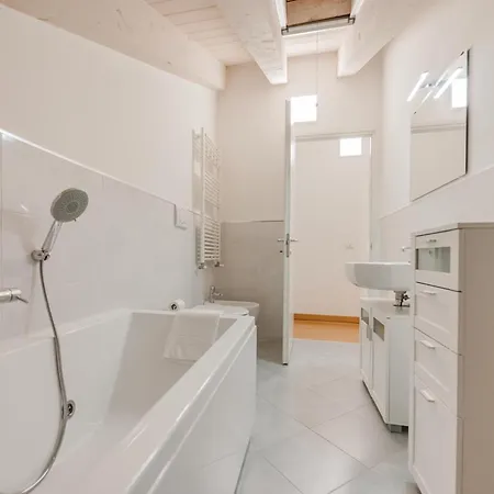 Lejlighed Davide Flat - 15 Min From Venice & Free Parking Mira