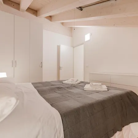Davide Flat - 15 Min From Venice & Free Parking