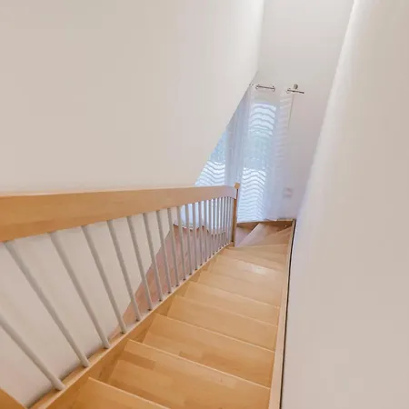 Davide Flat - 15 Min From Venice & Free Parking Apartment