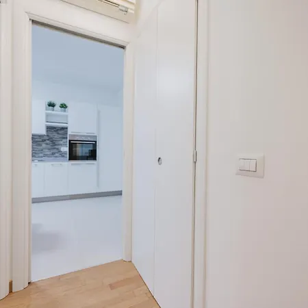 Apartment Davide Flat - 15 Min From Venice & Free Parking *